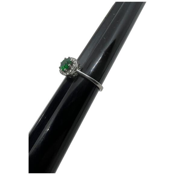 Green Crystal Halo Ring Silver Tone Emerald Color Statement Size 7.5 Modern - Picture 4 of 10